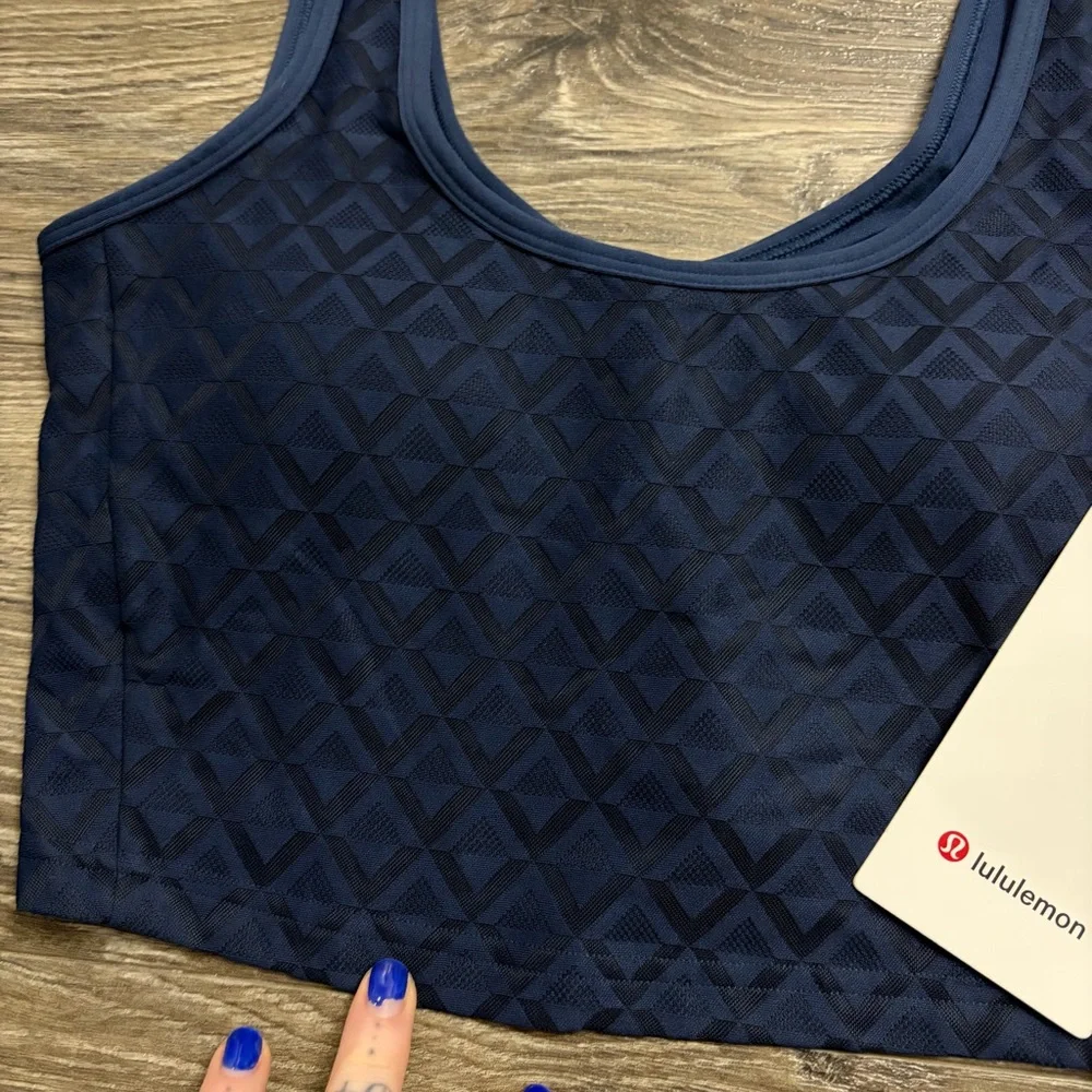 NWT Lululemon Textured Mesh Tennis Tank Top (Club Blue) Size S